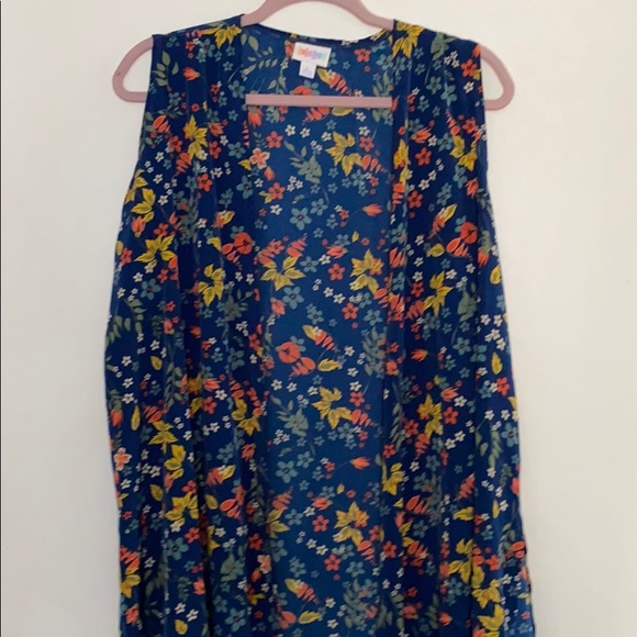 LuLaRoe Jackets & Blazers - Lularoe size large floral joy vest